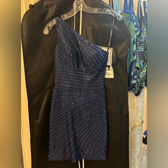 Sherri Hill homecoming dress - Picture 3 of 5